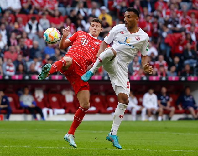 萨索洛vs佛罗伦萨：马蒂奇、皮纳蒙蒂首发，德赫亚、莫伊塞-基恩出战（萨索洛迎战佛罗伦萨：马蒂奇、皮纳蒙蒂首发，德赫亚与莫伊塞-基恩出场）